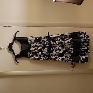 Black and white sleeveless dress